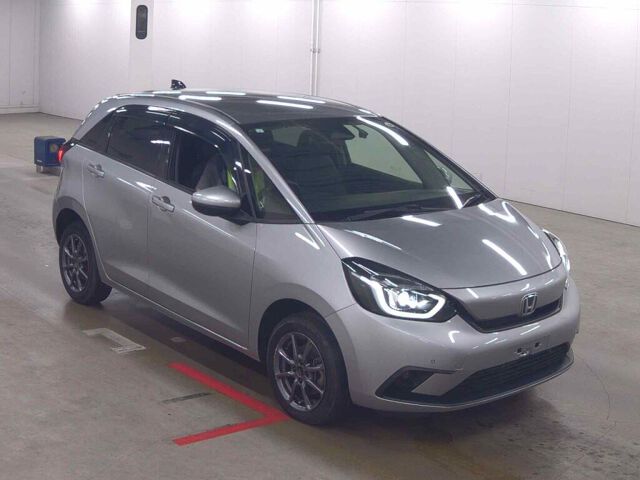 Japan Auction Vehicles 8 2021 Honda Fit EHEVベーシック 4WD auction photo