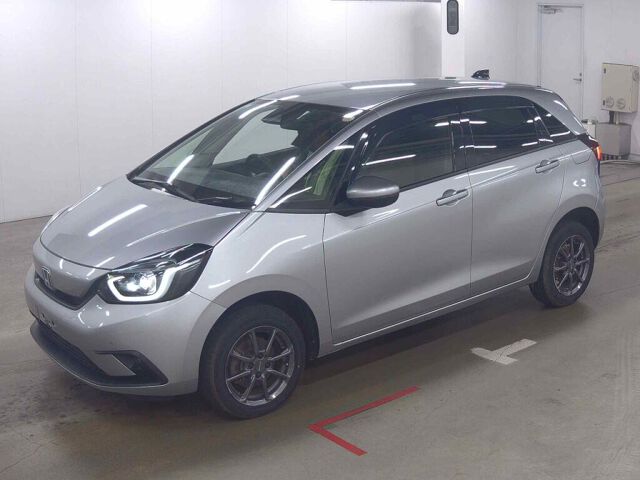 2021 Honda Fit EHEVベーシック 4WD auction photo 4