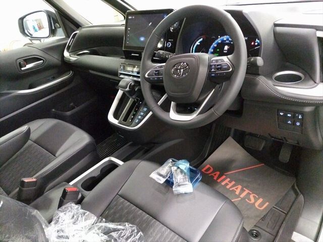 2025 Toyota Noah ハイブリッドS-Z auction photo 3