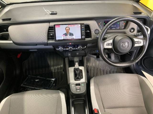 2020 Honda Fit e:HEV Crosstar auction photo 2