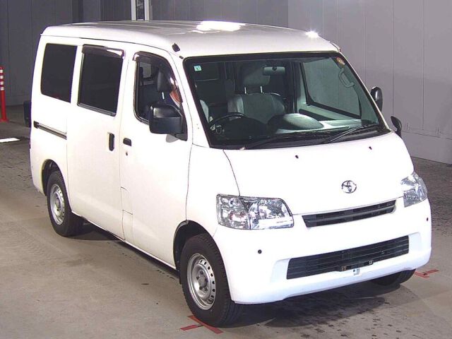 Japan Auction Vehicles 8 2020 Toyota TownAce Van GL 4WD auction photo