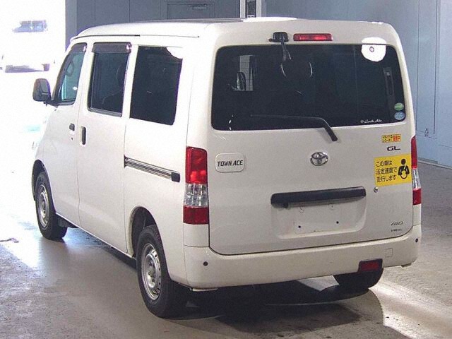 2020 Toyota TownAce Van GL 4WD auction photo 2
