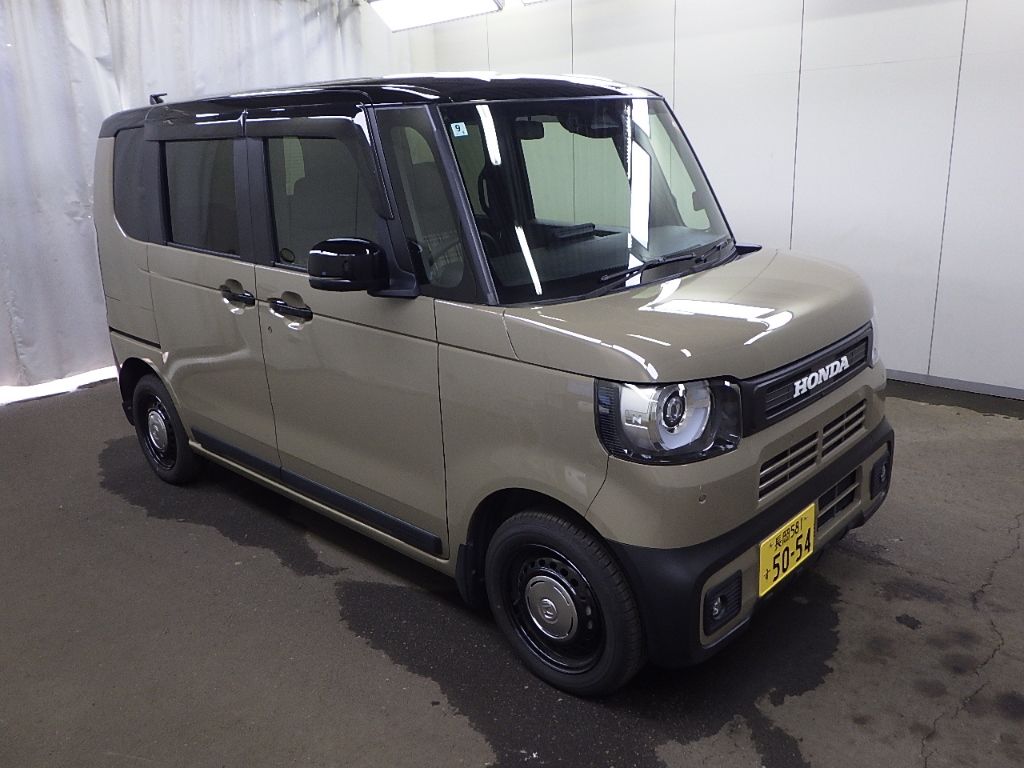 2024 Honda N-BOX 4WD Japan auction vehicle