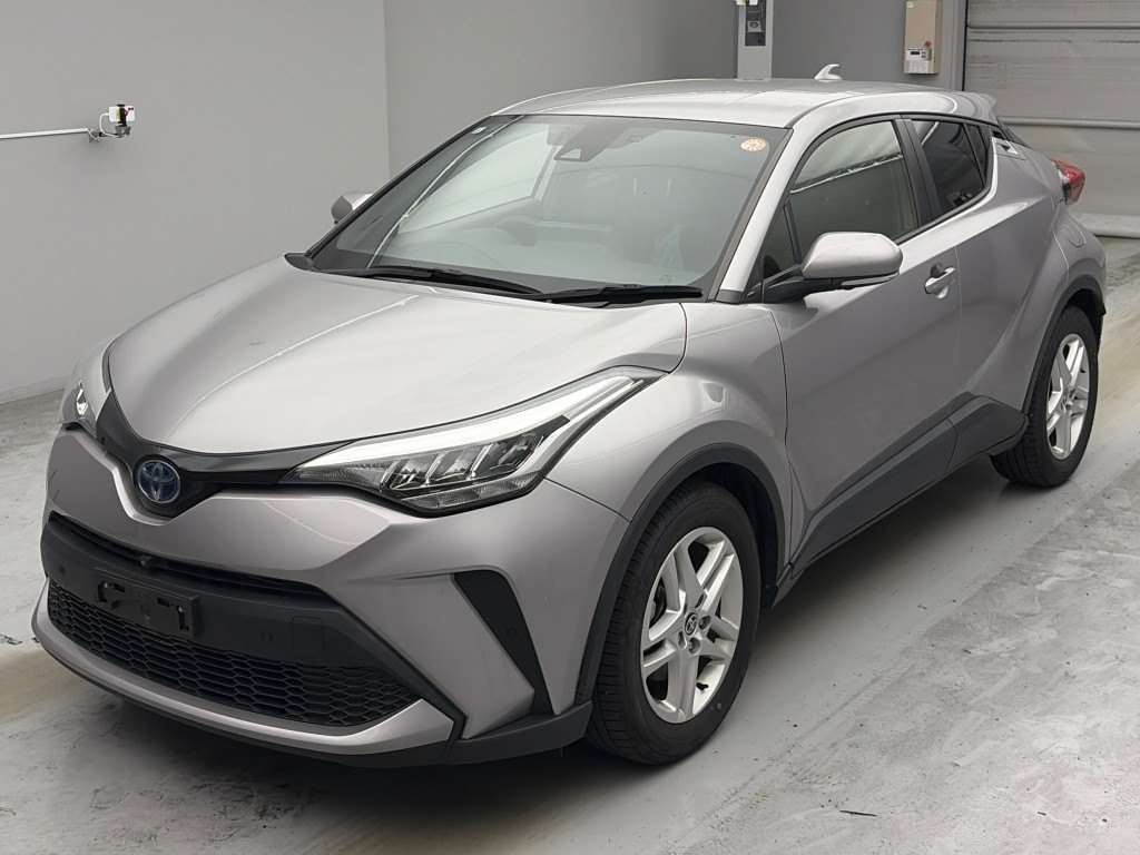 2022 Toyota C-HR S Japan auction vehicle
