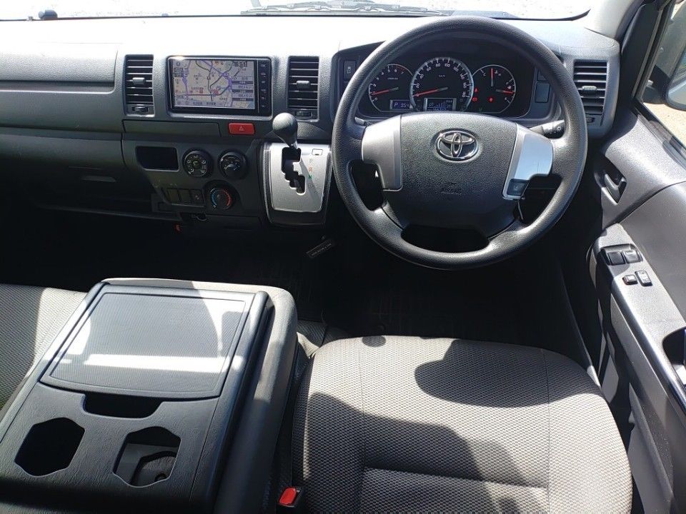 2019 Toyota Hiace auction photo 3