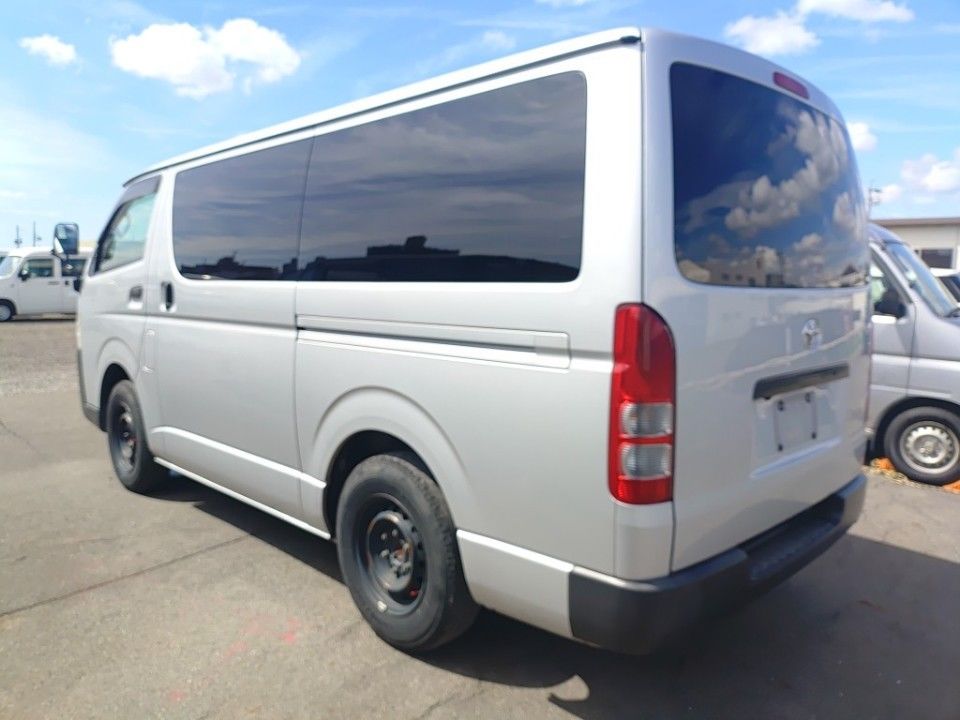 2019 Toyota Hiace auction photo 6