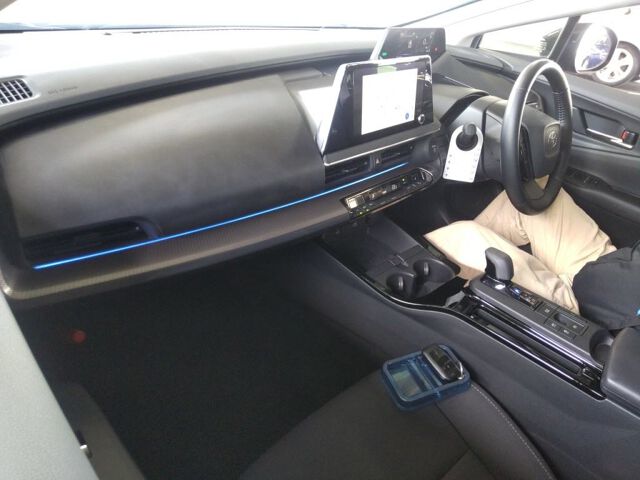2023 Toyota Prius U 4WD auction photo 3