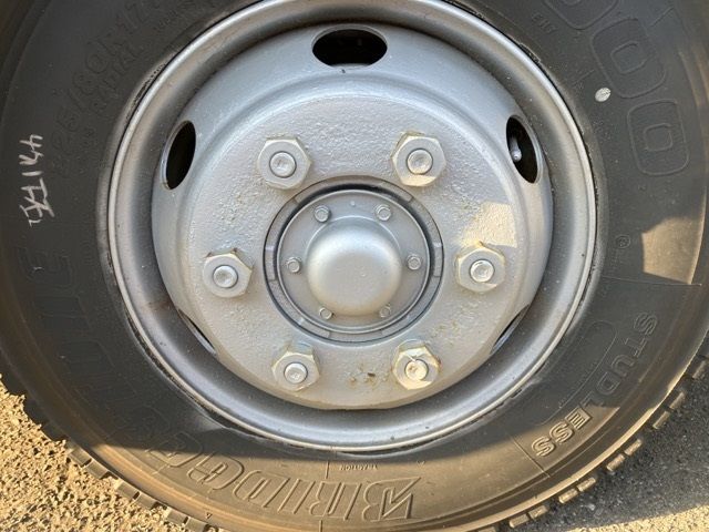 2016 Nissan Diesel UD auction photo 8
