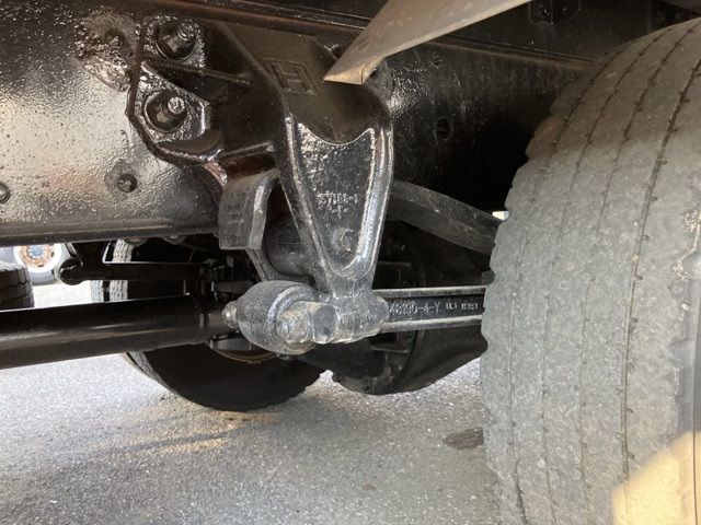 2016 Nissan Diesel UD auction photo 9