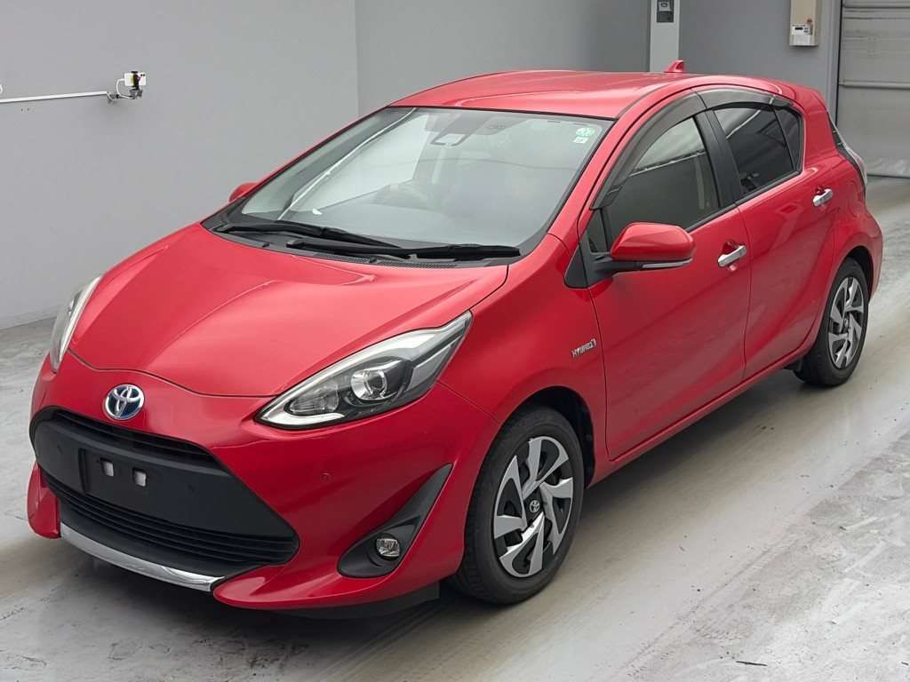 2019 Toyota Aqua Sスタイルブラック Japan auction vehicle