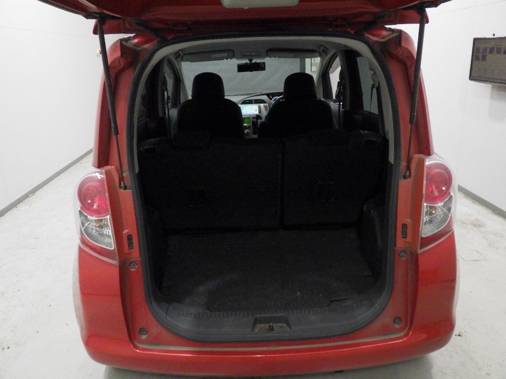 2008 Toyota Ractis G L Package auction photo 8
