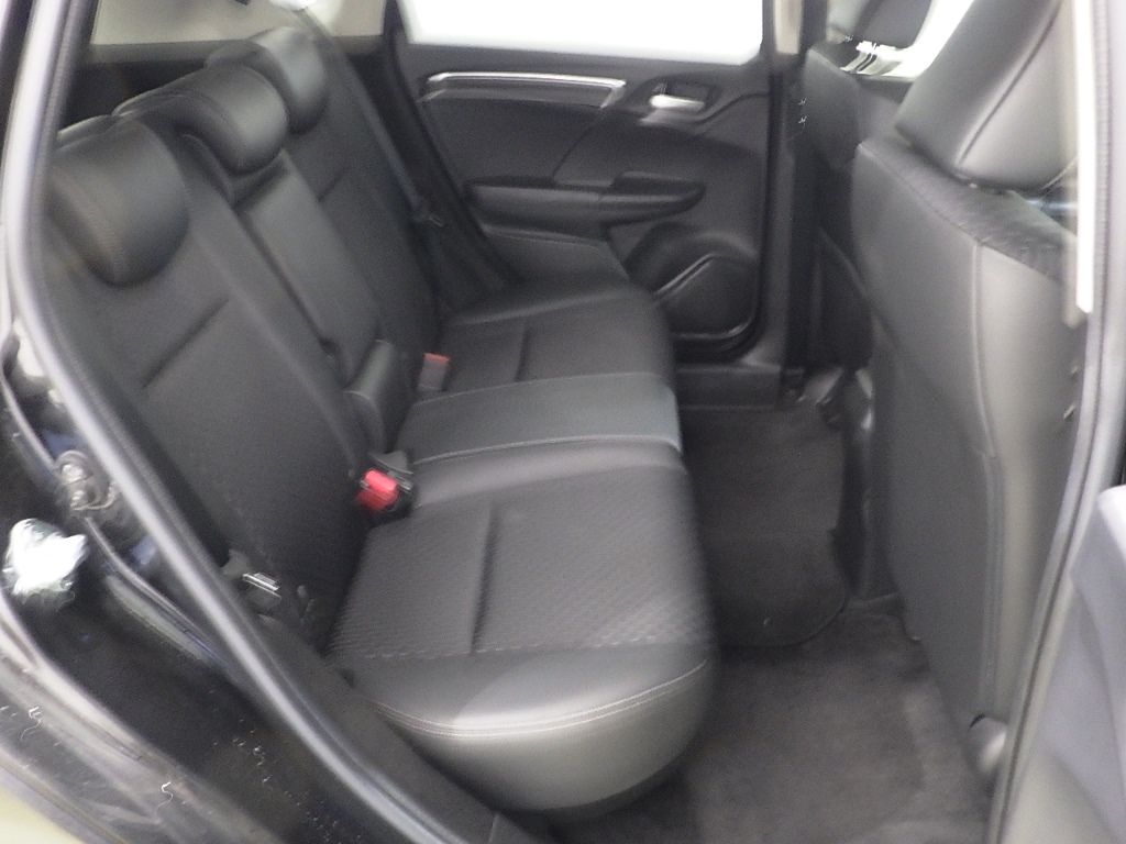 2016 Honda Fit Hybrid L Package auction photo 7