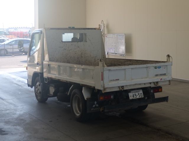 2019 Mitsubishi Fuso Canter dump auction photo 2
