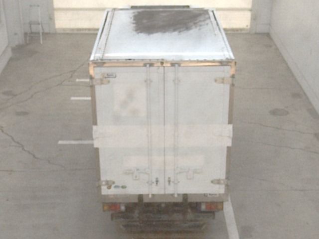 2018 Isuzu Elf 冷蔵・冷凍車 auction photo 3