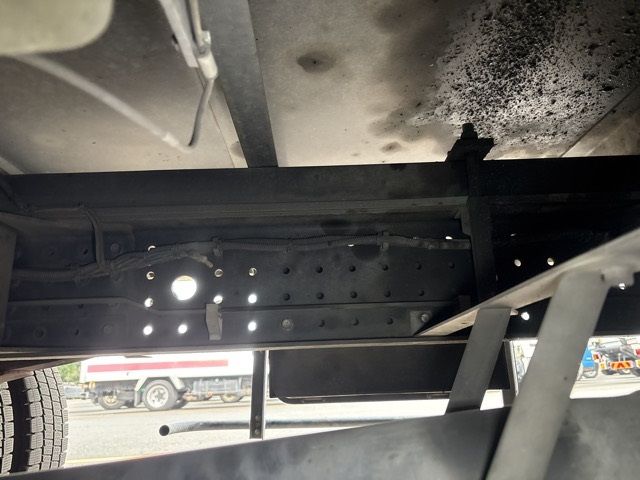 2018 Mitsubishi Fuso Canter Reizo Reito auction photo 13