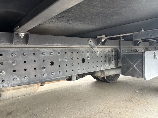 2018 Mitsubishi Fuso Canter Reizo Reito auction photo 12