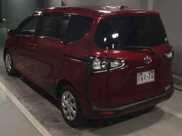 2019 Toyota Sienta Fanbase G auction photo 2