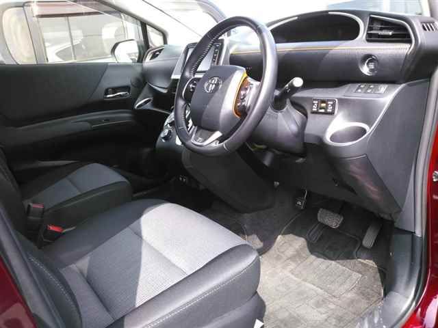 2019 Toyota Sienta Fanbase G auction photo 3