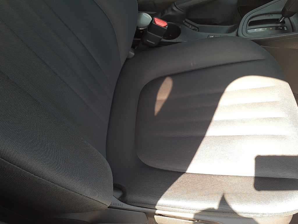 2023 Toyota Yaris ハイブリッドX auction photo 10