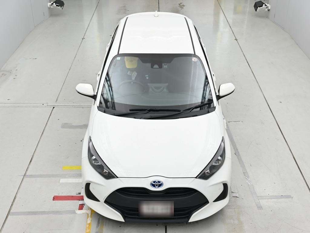 2023 Toyota Yaris ハイブリッドX auction photo 7