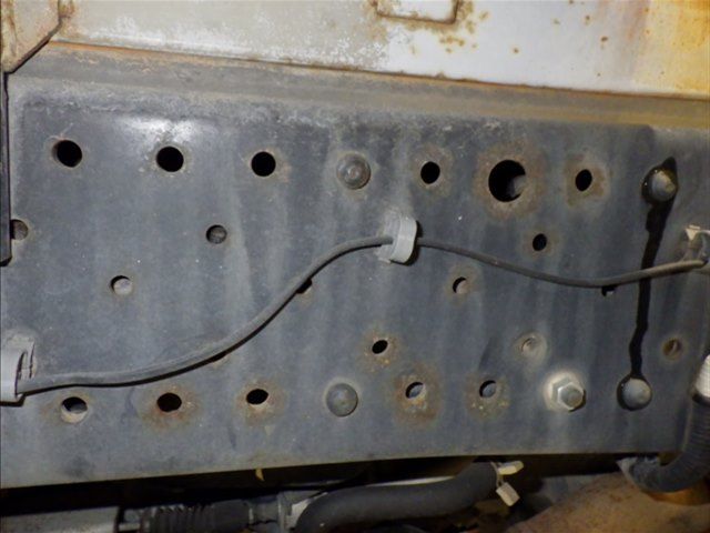 2014 Isuzu Elf Bottle car auction photo 4