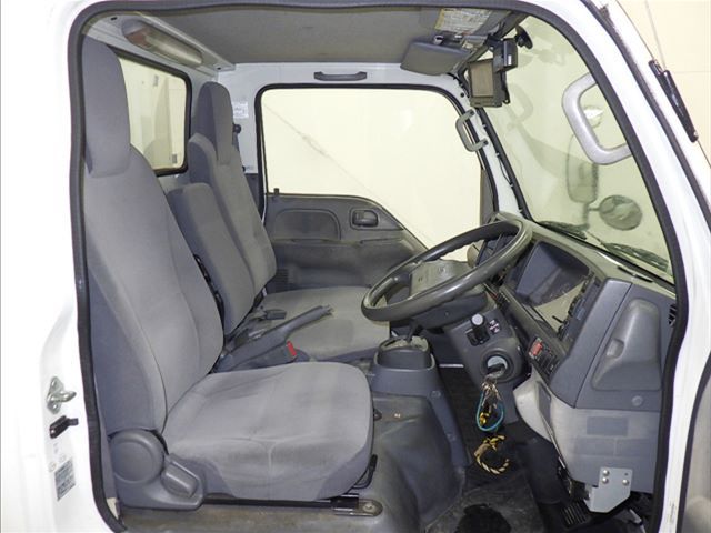 2014 Isuzu Elf Bottle car auction photo 5