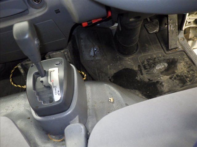 2014 Isuzu Elf Bottle car auction photo 7