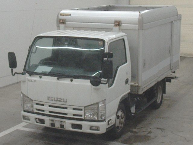 2014 Isuzu Elf Bottle car Japan auction vehicle