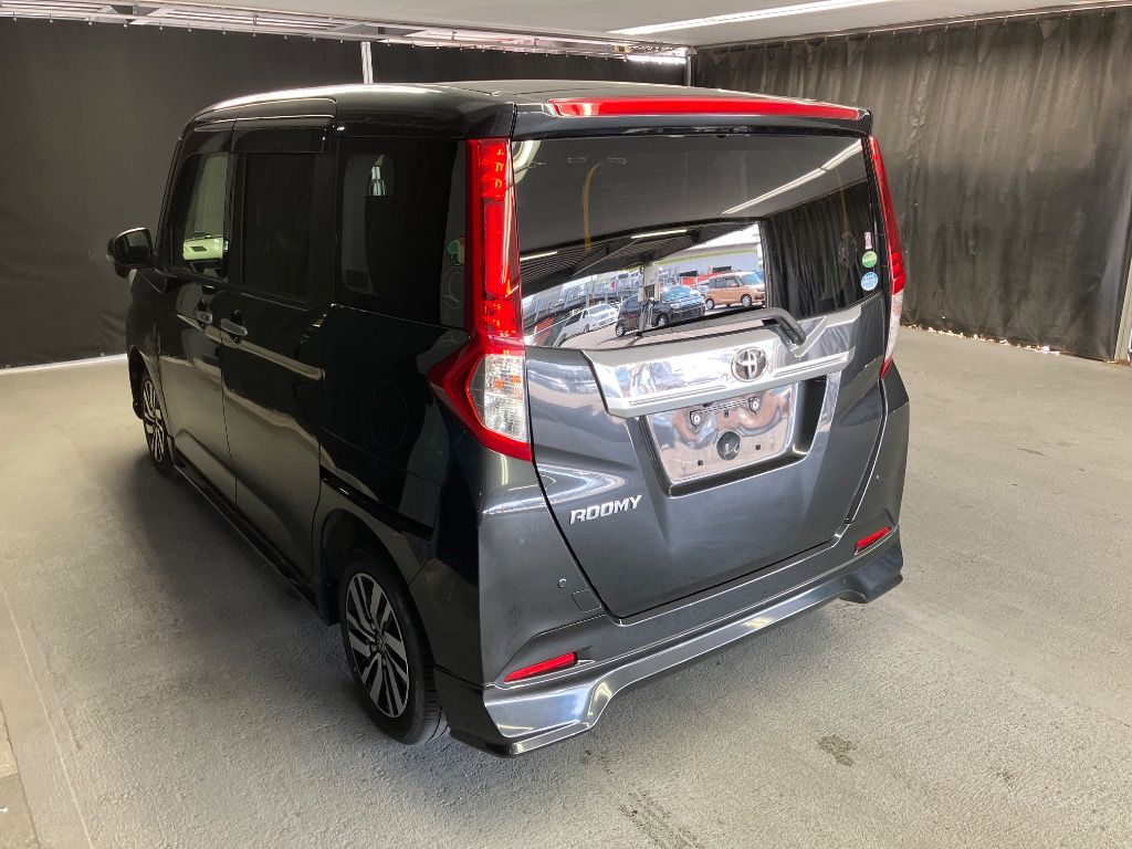2018 Toyota Roomy カスタムG S auction photo 2