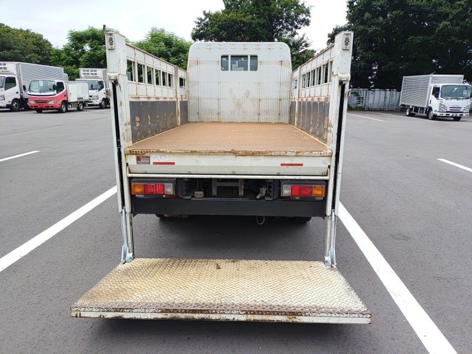 2019 Mitsubishi Fuso Canter auction photo 8