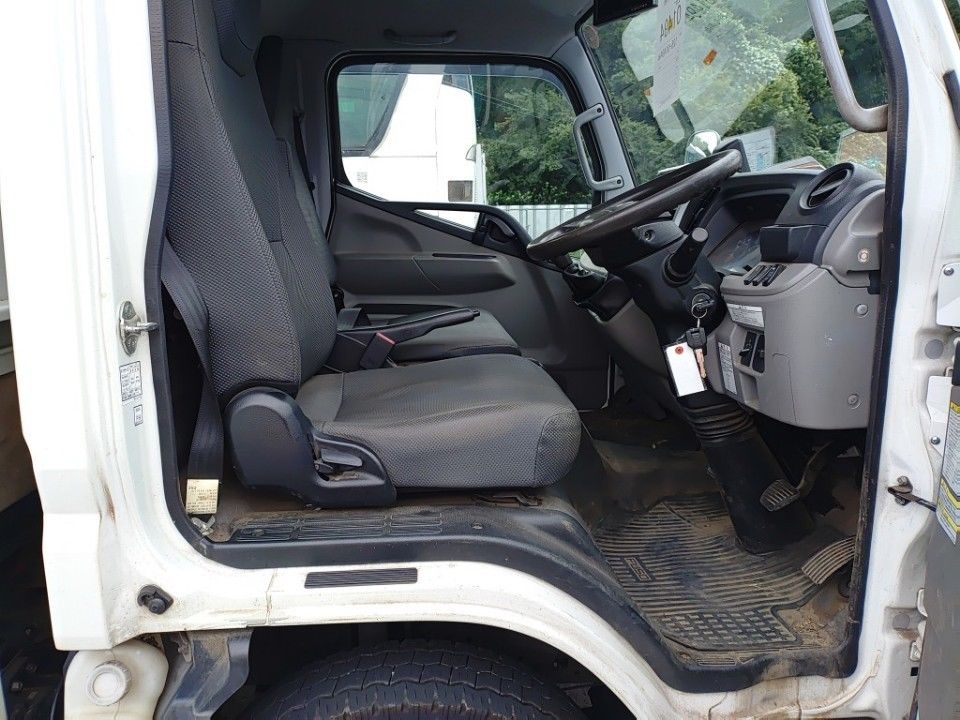 2019 Mitsubishi Fuso Canter auction photo 3