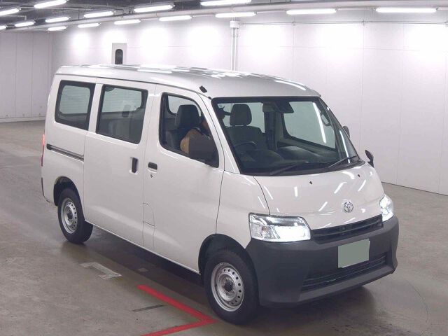 2024 Toyota TownAce Van DX Japan auction vehicle