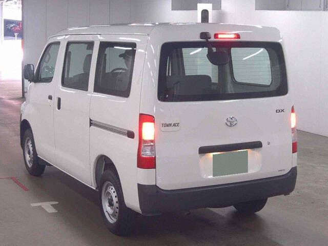 2024 Toyota TownAce Van DX auction photo 2