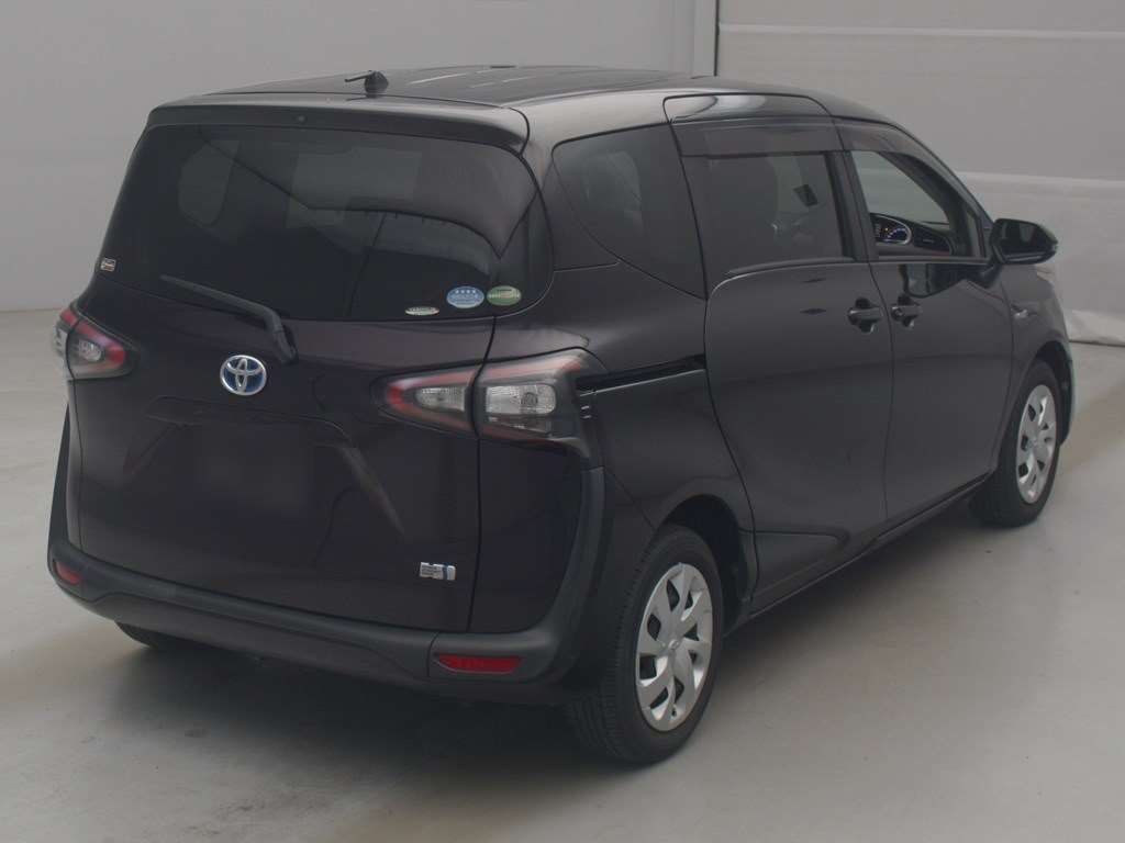 2018 Toyota Sienta ハイブリッドG クエロ auction photo 2