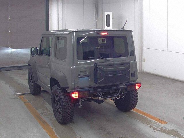 2023 Suzuki Jimny Sierra JL 4WD auction photo 2