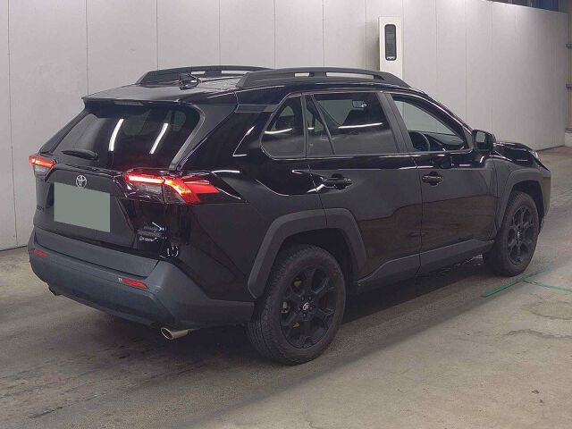 2025 Toyota RAV4 HVアドオフローパケ2 4WD auction photo 5