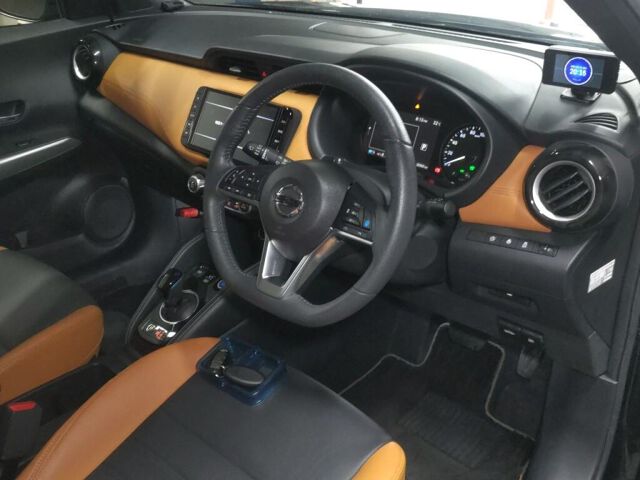 2021 Nissan Kicks XツートーンインテリアED auction photo 3