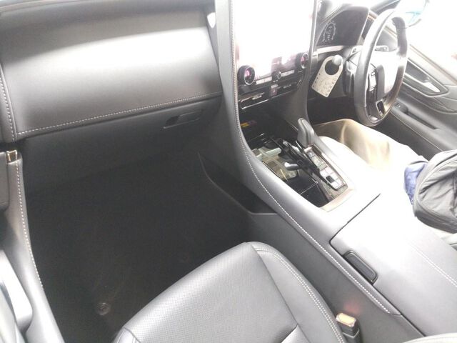 2024 Toyota Alphard Z auction photo 3