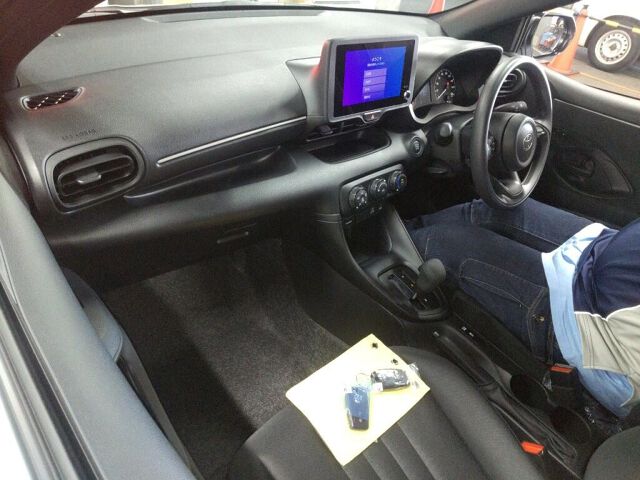2026 Toyota Yaris X auction photo 3