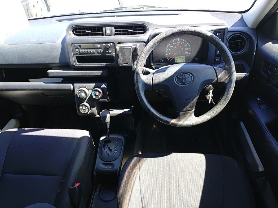 2016 Toyota Probox auction photo 3