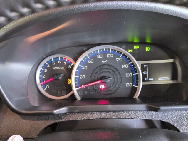 2025 Toyota Roomy カスタムG-T auction photo 6