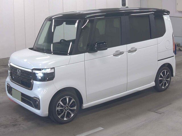 2026 Honda N-BOX Two-tone outfit style auction photo 4
