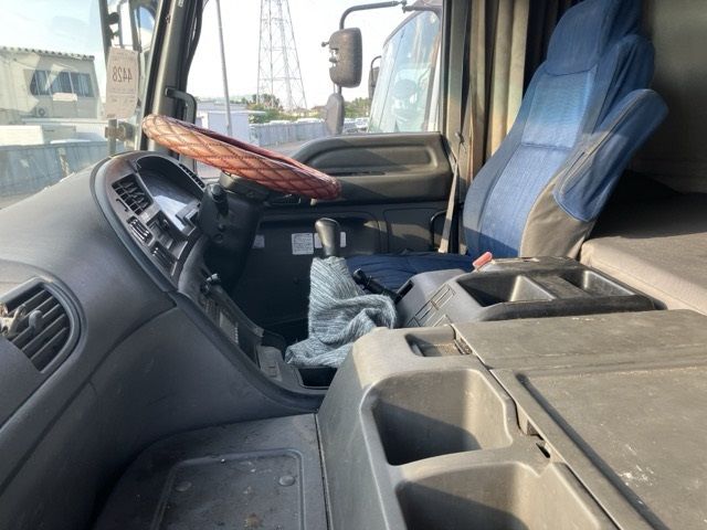 2012 Isuzu Giga アルミウイング auction photo 5