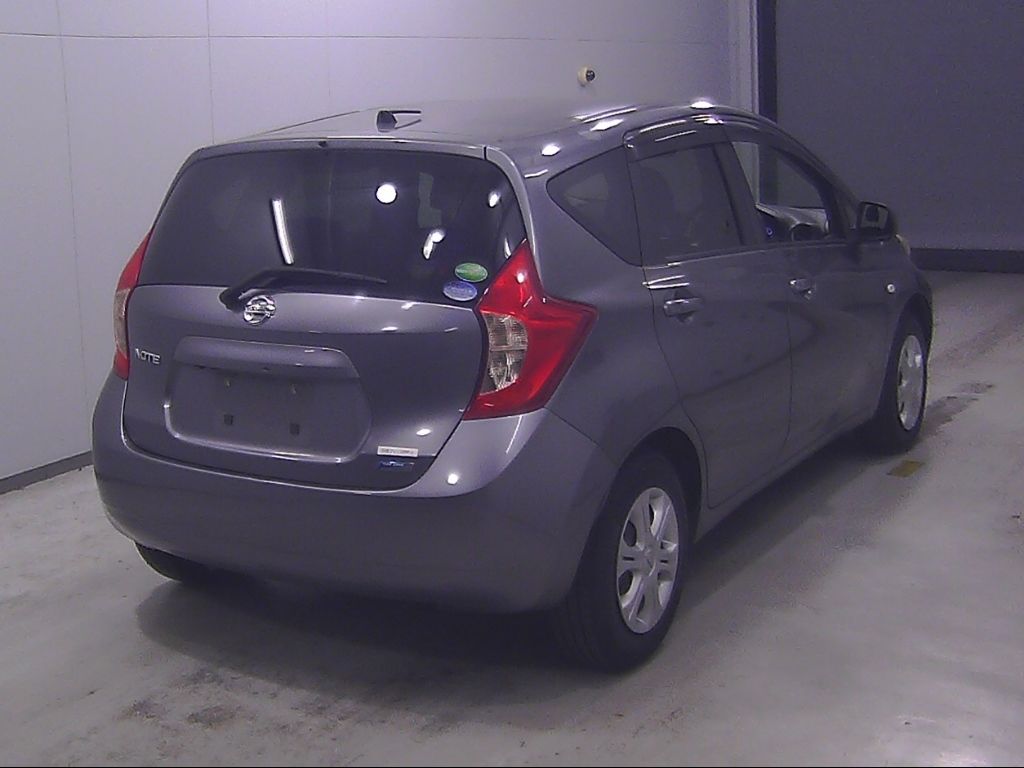 2012 Nissan ノート HB X auction photo 2