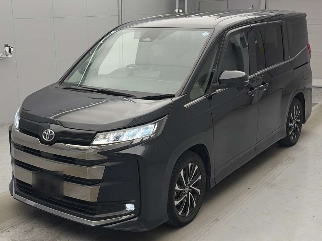2022 Toyota Noah S-Z Japan auction vehicle