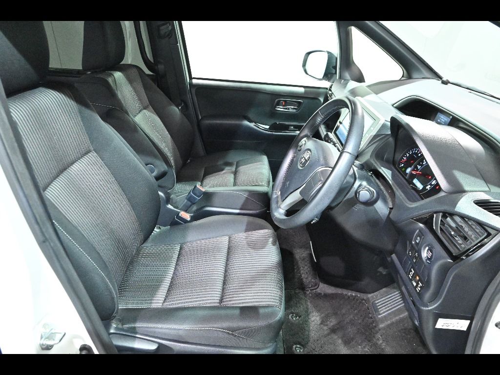 2019 Toyota Voxy ZS煌 7人 auction photo 6