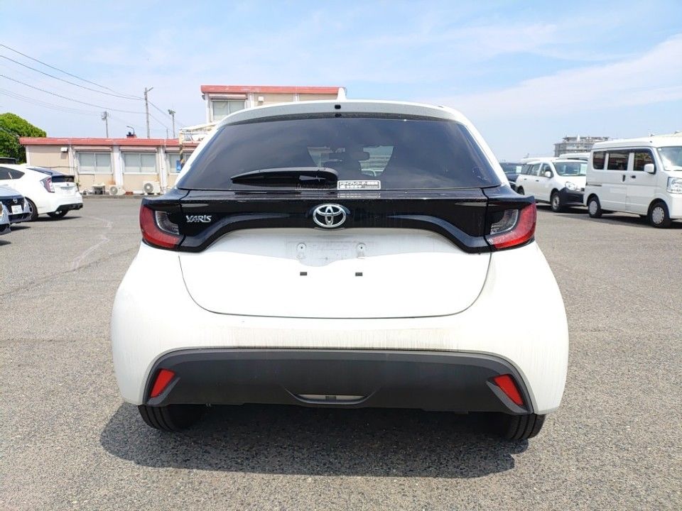 2021 Toyota Yaris auction photo 5