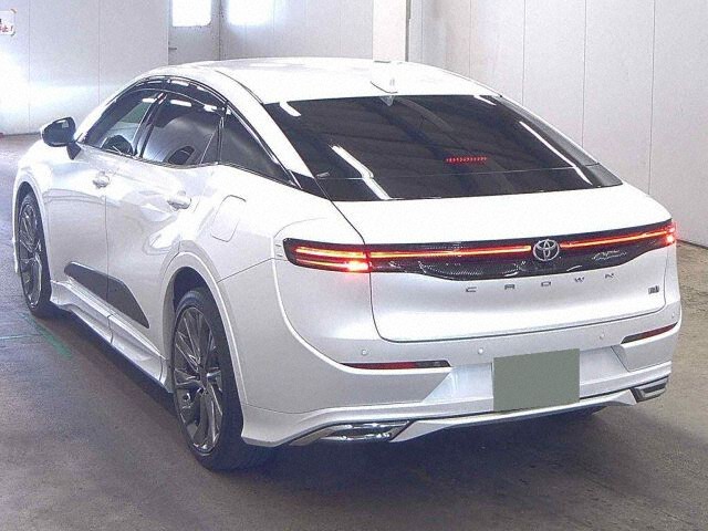 2024 Toyota Crown Crossover G Advanced Leather P 4WD auction photo 2