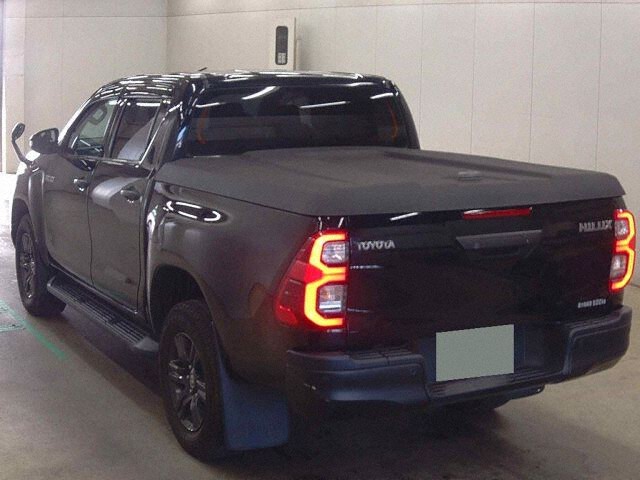 2022 Toyota Hilux Z 4WD auction photo 2