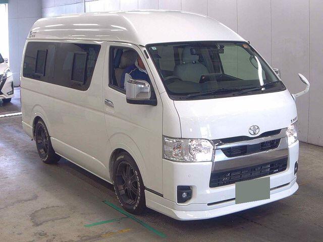 2024 Toyota Hiace DX GLパッケキャンP Japan auction vehicle
